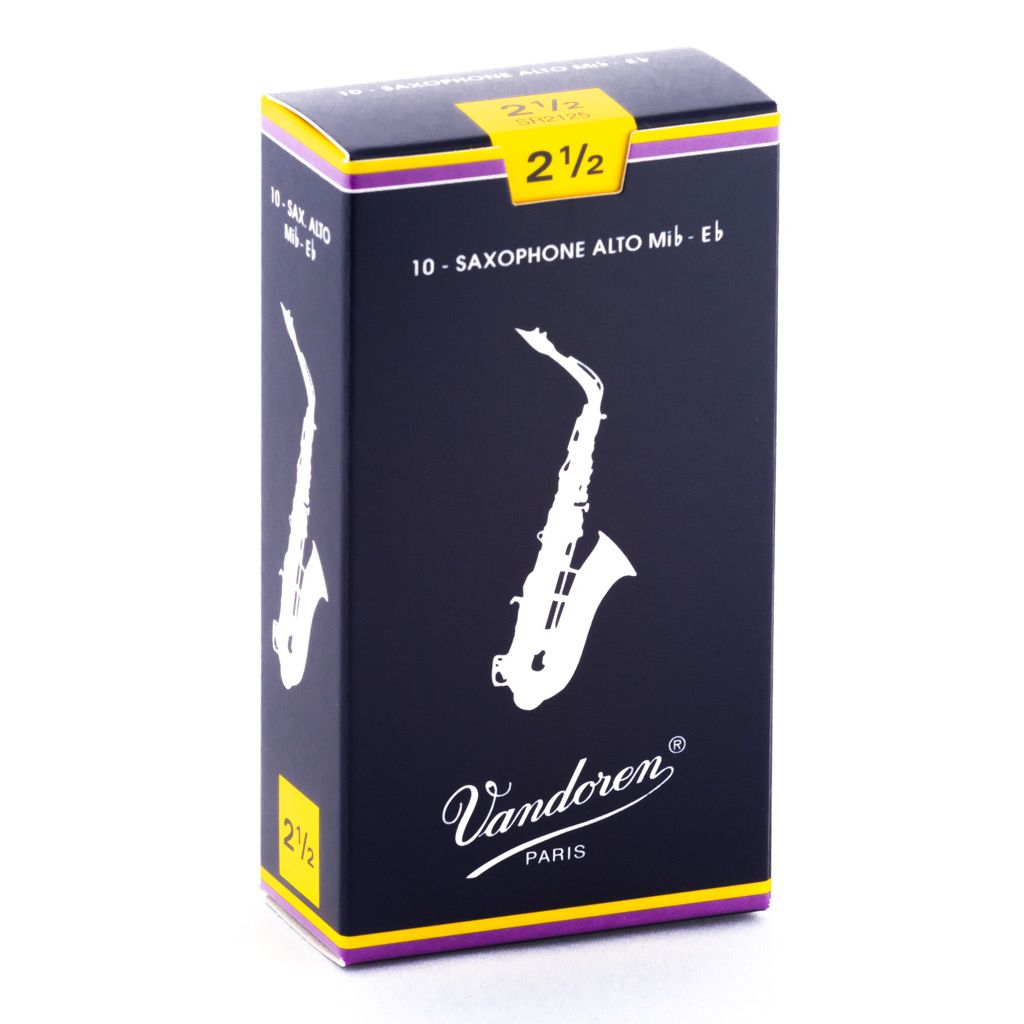 Vandoren Traditional Alto Saxophone Reeds — strength 2.5
