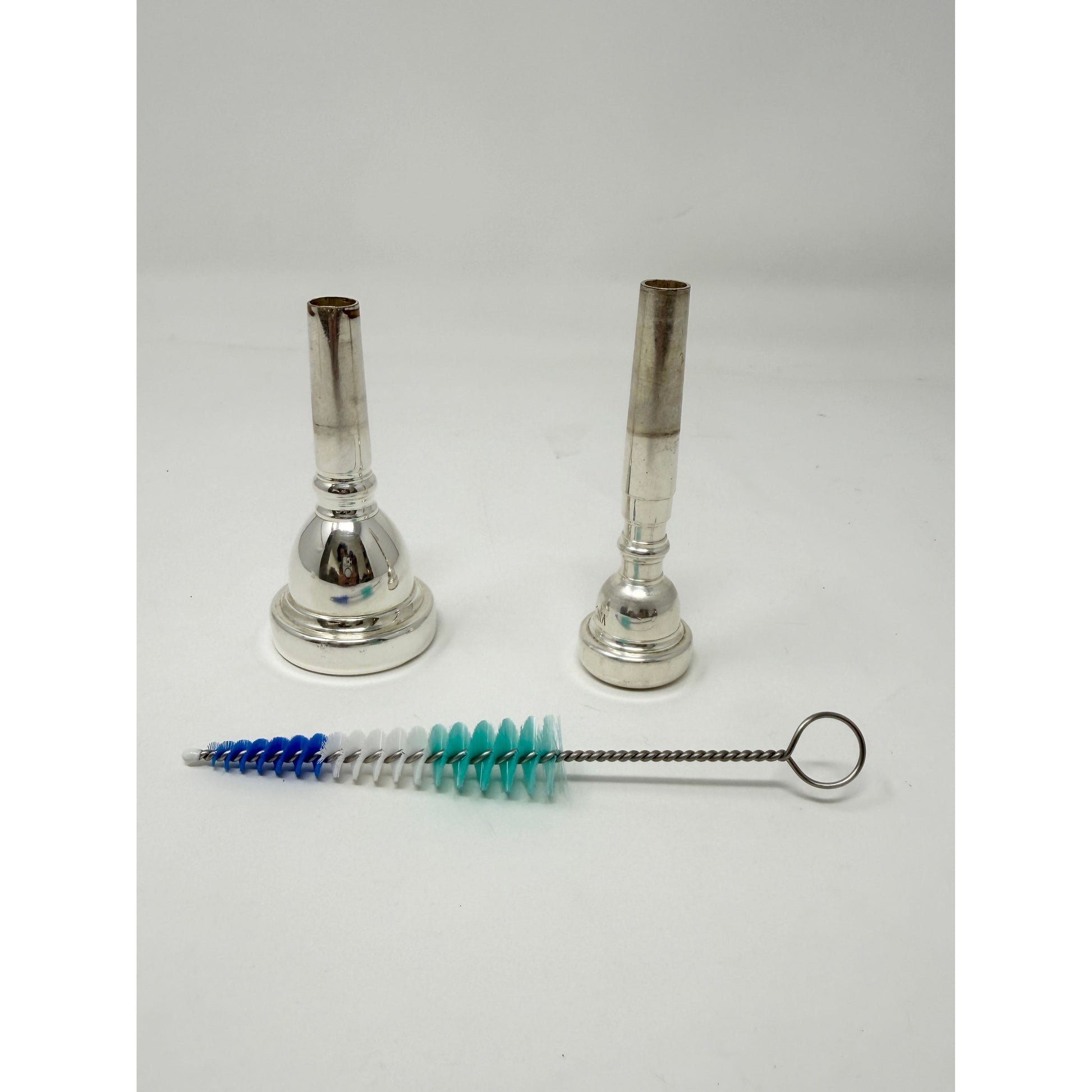 Conical brush for cleaning trombone and trumpet mouthpieces